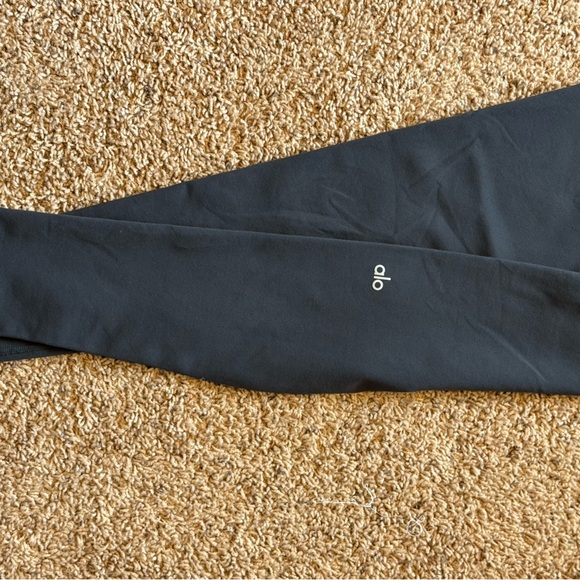 ALO Yoga Airbrushed Full Length Gray Leggings - Picture 10 of 10